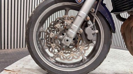 Yamaha FZ 2004 HIGH MILEAGE COMMUTER BIKE / PARTS BIKE 600CC 19