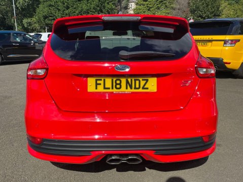 Ford Focus 2.0T EcoBoost ST-3 Euro 6 (s/s) 5dr 13