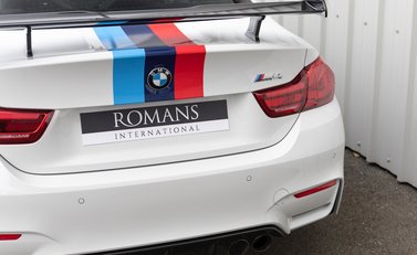 BMW M4 DTM Champion Edition 25