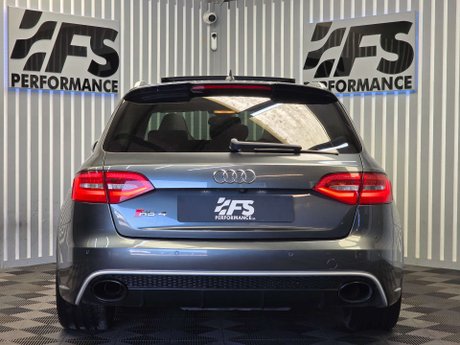 Audi RS4 4.2 FSI V8 Estate 5dr Petrol S Tronic quattro Euro 5 (450 ps) 38