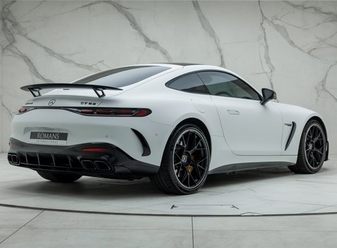 Mercedes-Benz Amg GT 63 Ultimate 6