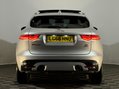 Jaguar F-Pace V6 S AWD 7