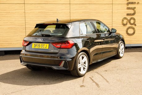 Audi A1 SPORTBACK TFSI S LINE