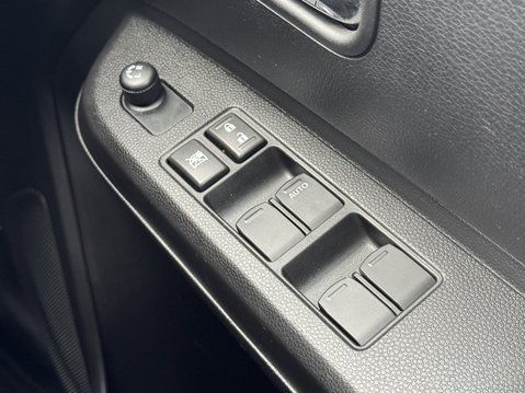 Suzuki Ignis 1.2 Dualjet 12V Hybrid SZ5 5dr CVT 32