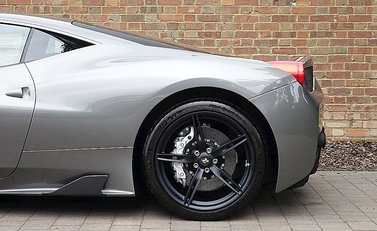 Ferrari 458 Speciale 8
