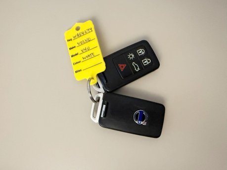 Volvo V40 2.0 D4 R-Design Lux Nav Geartronic Euro 6 (s/s) 5dr 22