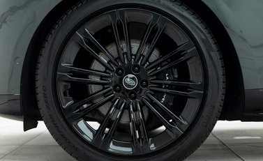 Land Rover Range Rover P400 Autobiography LWB 7 Seater 8