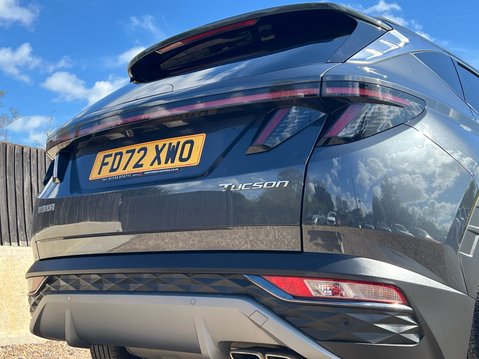 Hyundai TUCSON T-GDI PREMIUM DCT MHEV 18