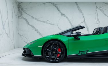 Lamborghini Huracan LP 640-4 EVO SPYDER 60th Anniversary Edition 52