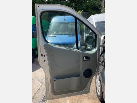 Vauxhall Vivaro 2.0 2900 CDTi Sportive Crew Van FWD L3 5dr 33