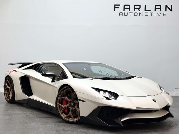 Lamborghini Aventador 6.5 V12 LP 750-4 Superveloce Coupe 2dr Petrol ISR 4WD Euro 6 (750 bhp) 