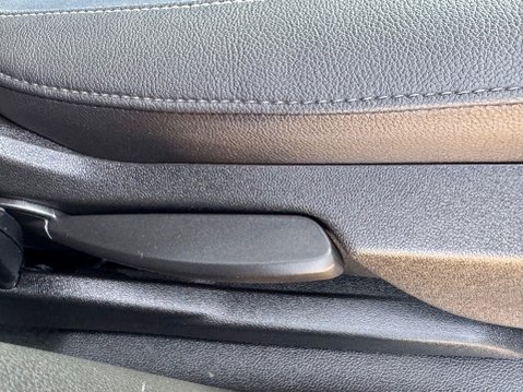 Vauxhall Meriva TECH LINE 17