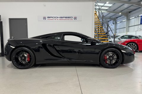 McLaren MP4-12C V8 2