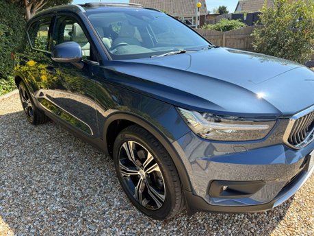 Volvo XC40 2.0 D4 Inscription Pro Auto AWD Euro 6 (s/s) 5dr 8