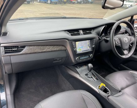 Toyota Avensis 1.8 Avensis Excel Valvematic CVT 5dr 27