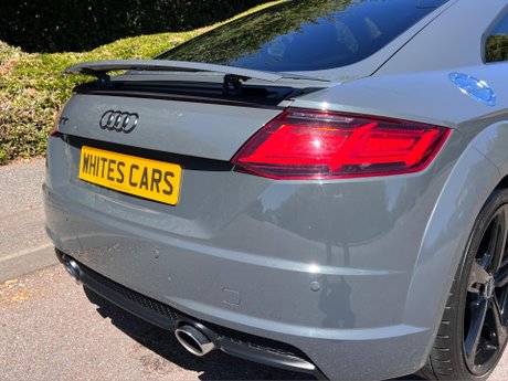 Audi TT 1.8 TFSI Black Edition Euro 6 (s/s) 3dr 9