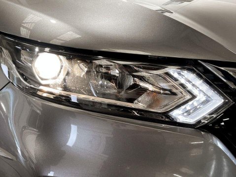 Nissan Qashqai 1.3 DIG-T N-Connecta SUV 5dr Petrol DCT Auto Euro 6 (s/s) (160 ps) Air Con 9