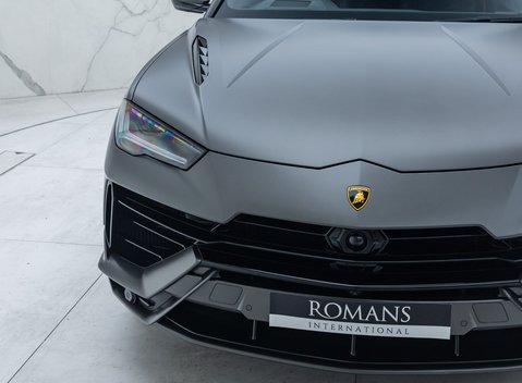 Lamborghini Urus S 33