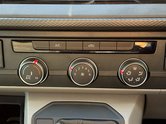 Volkswagen Transporter AUTO SWB L1H1 Low Roof Highline T28 Air 33