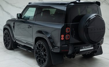 Land Rover Defender 90 V8 P525 URBAN 12