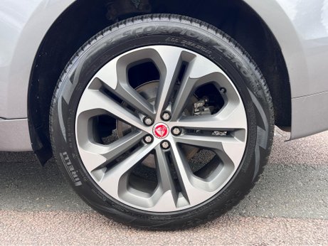 Jaguar F-Pace 2.0 D200 MHEV R-Dynamic HSE Auto AWD Euro 6 (s/s) 5dr 53