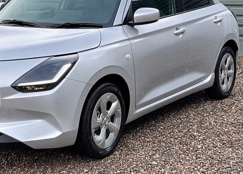 Suzuki Swift 1.2 Mild Hybrid Motion 9