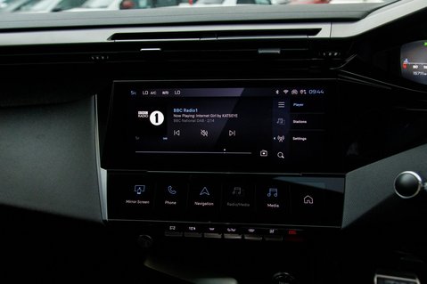 Peugeot 308 PURETECH S/S SW ALLURE 23