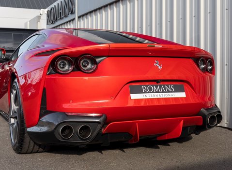 Ferrari 812 Superfast 23