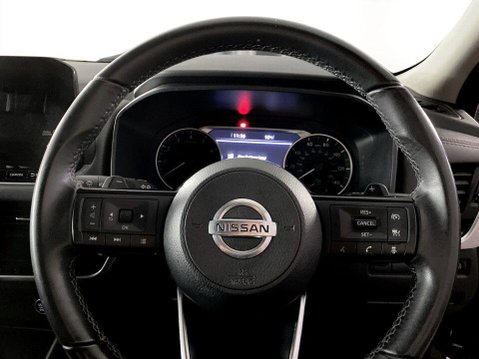 Nissan Qashqai 1.3 DIG-T MHEV N-Connecta SUV 5dr Petrol Hybrid XTRON Euro 6 (s/s) (158 ps) 13