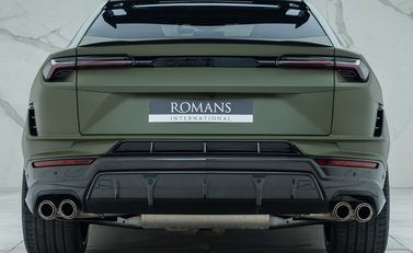 Lamborghini Urus Performante 5