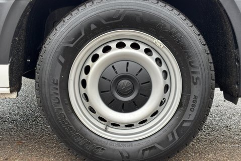 Volkswagen Crafter CR35 140 ps Tdi L3 H2 Trendline Panel Van - Rear Camera 30