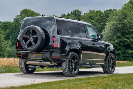 Land Rover Defender P400e XS Edition