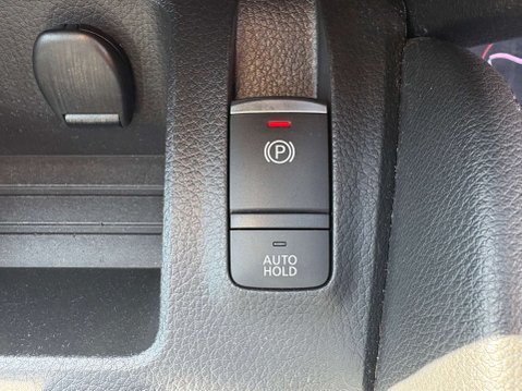 Nissan Qashqai 1.3 Qashqai N-Connecta DiG-T 5dr 50