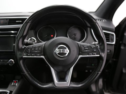 Nissan Qashqai 1.3 DIG-T Tekna+ DCT Auto Euro 6 (s/s) 5dr 10