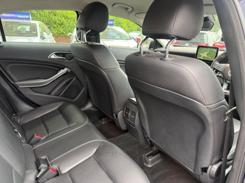 Mercedes-Benz A Class 1.5 A180d Sport (Executive) 7G-DCT Euro 6 (s/s) 5dr 21