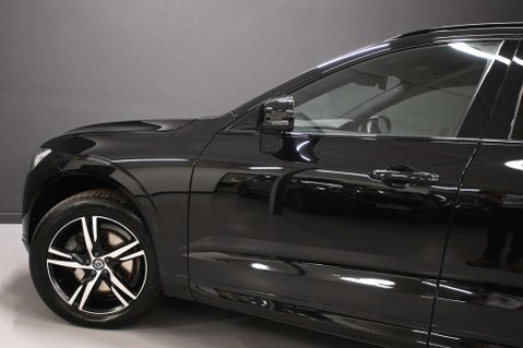 Volvo XC60 2.0 XC60 R-Design B4 MHEV AWD Auto 4WD 5dr 18