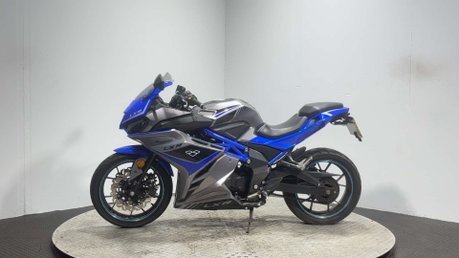 Lexmoto LXR 2020 7K 125CC SPORTS BIKE LEARNER PROJECT BIKE 4