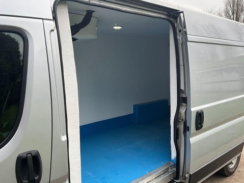 Citroen Relay 2.0 BlueHDi 35 Enterprise L3 High Roof Euro 6 5dr 8