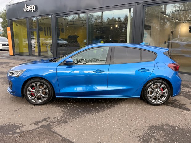 Ford Focus ST-LINE 4