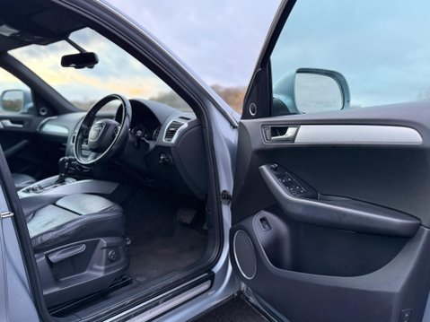 Audi Q5 2.0 TDI S line S Tronic quattro Euro 4 5dr 12
