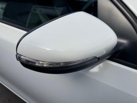 Volkswagen Golf GT TDI BLUEMOTION TECHNOLOGY 21