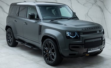 Land Rover Defender 110 OCTA EDITION ONE 10