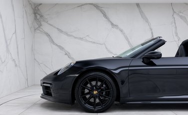Porsche 911 Targa 4S (992) 30