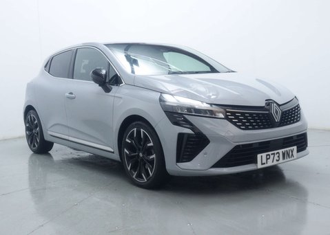 Renault Clio 1.6 Clio Techno E-Tech HEV Auto 5dr 1