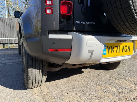 Land Rover Defender HARD TOP SE MHEV 40