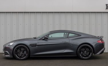 Aston Martin Vanquish S Ultimate 2