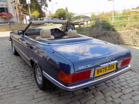 Mercedes-Benz SL Series 380 SL 39