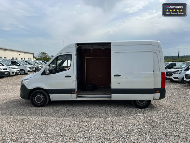 Mercedes-Benz Sprinter MWB L2H3 High Roof CDi FWD Cruise Control EURO 6 NO VAT 11