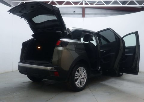 Peugeot 3008 1.5 3008 Allure Blue HDi S/S 5dr 52