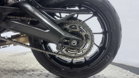 Yamaha MT-09 ABS 2020 ONLY 8K 2 OWNER AKRAPOVIC QUICKSHIFTER FSH 900CC NAKED 11